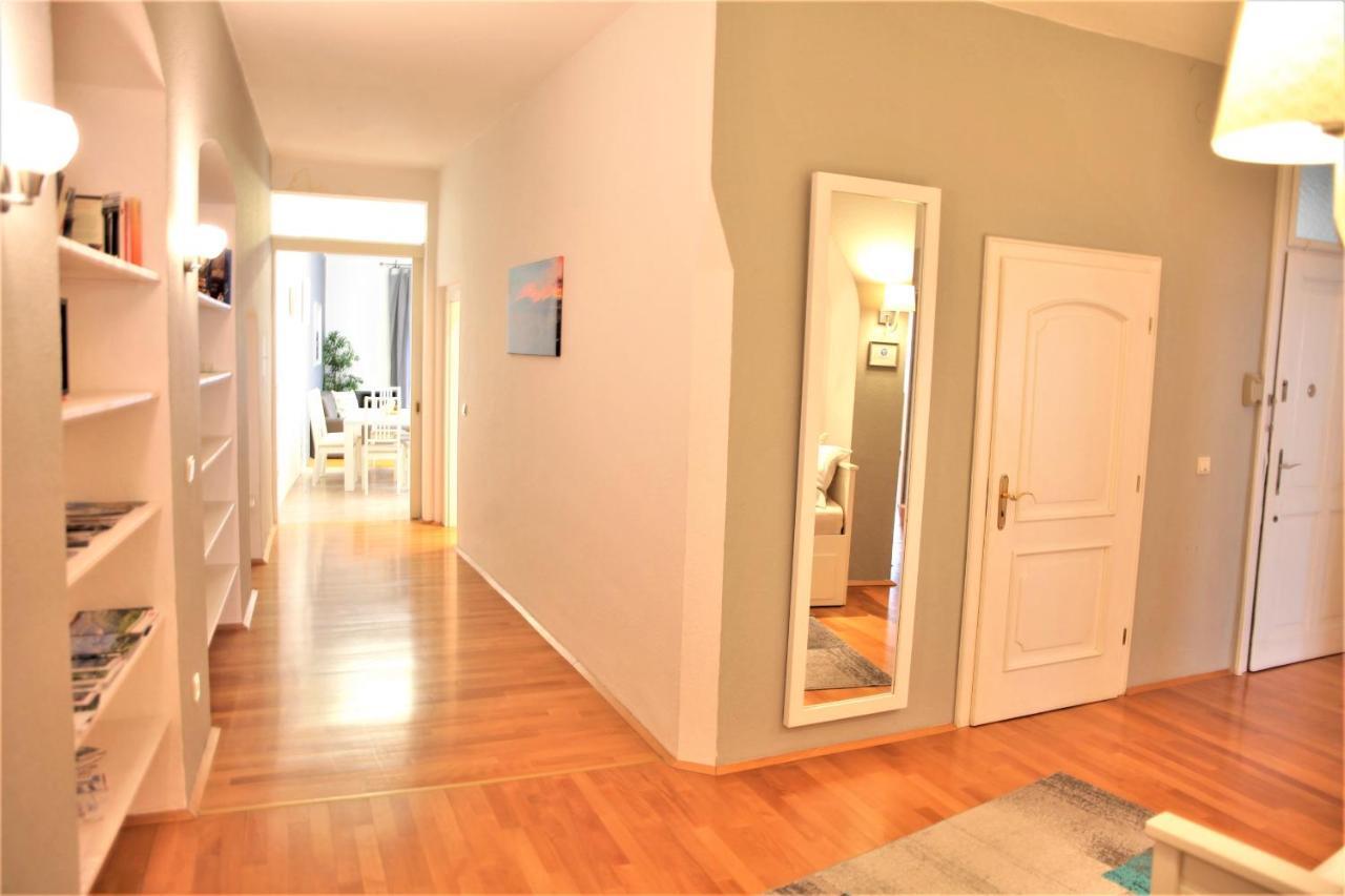 Spacious Apartment In The Heart Of Ίνσμπρουκ Εξωτερικό φωτογραφία